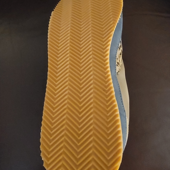 50% OFF SALE-GYPSY JAZZ/ VERY G- RUNNER CREAM LEOPARD SNEAKERS - Picture 6 of 6